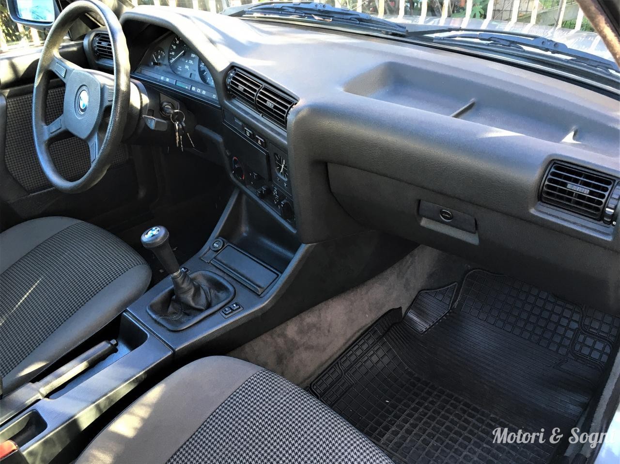 BMW 325iX 2 porte (E30)