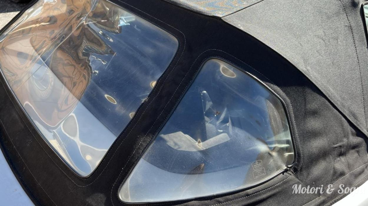Mercedes 300 SL (R107) CONSERVATA