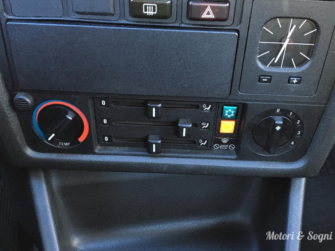 BMW 325iX 2 porte (E30)